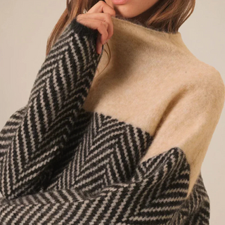 Serena | Elegancki sweter w geometryczne wzory