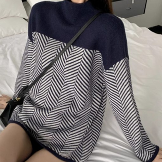 Serena | Elegancki sweter w geometryczne wzory